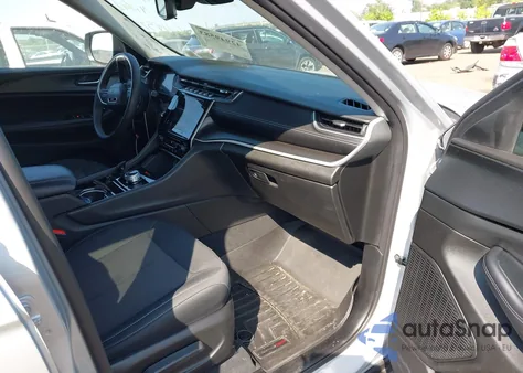 2023 Jeep Grand Cherokee Laredo 4X4 из США, поврежденный, VIN 1C4RJHAG2PC621957